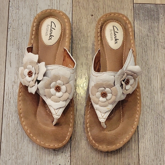 Clarks Shoes - Clarks Artisan Women's Cream Floral Sandals